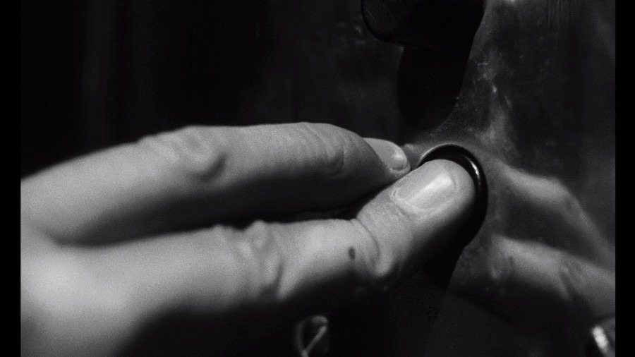 Screen capture from Repulsion
