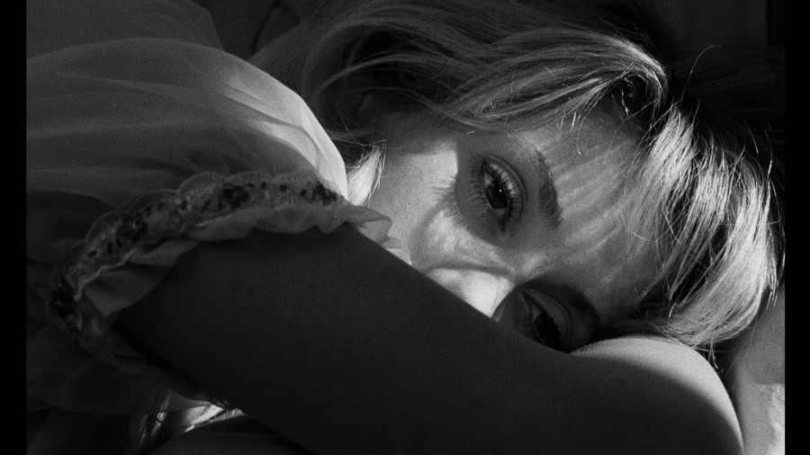Screen capture from Repulsion