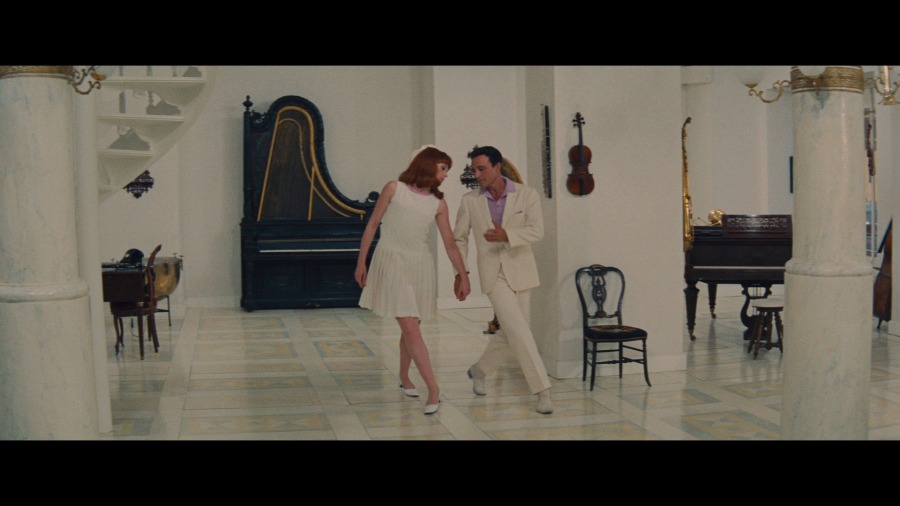 Screen capture from The Young Girls of Rochefort