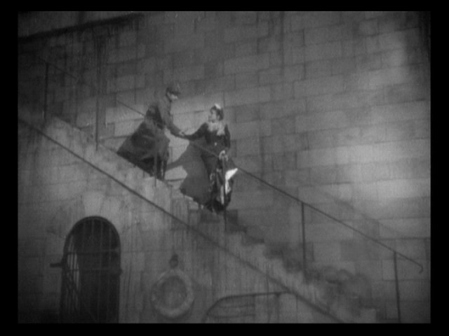 Screen capture from La ronde