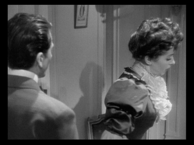 Screen capture from La ronde
