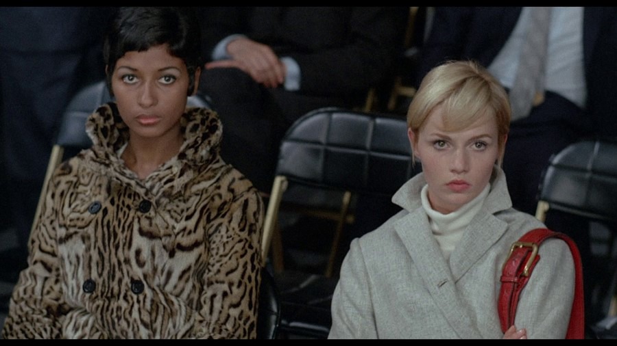 Screen capture from Le samouraï