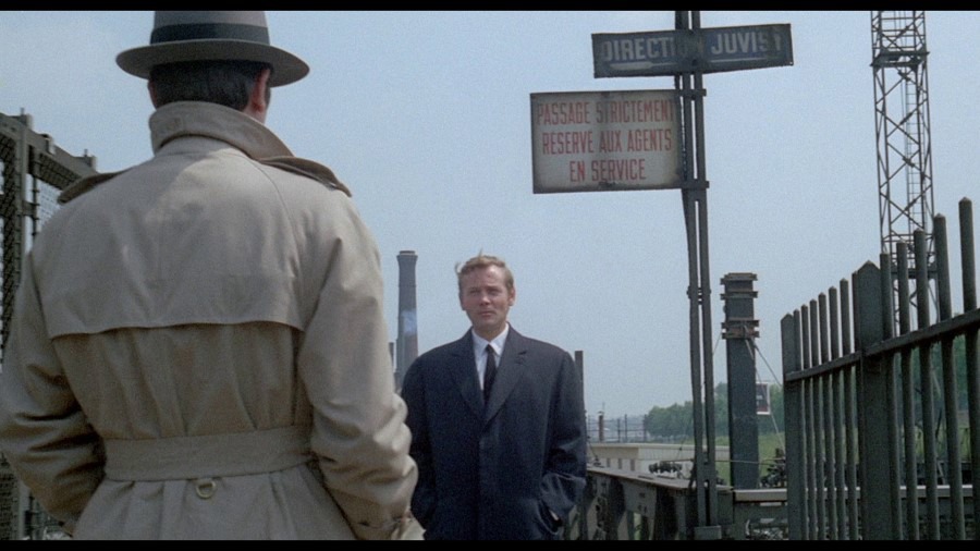 Screen capture from Le samouraï