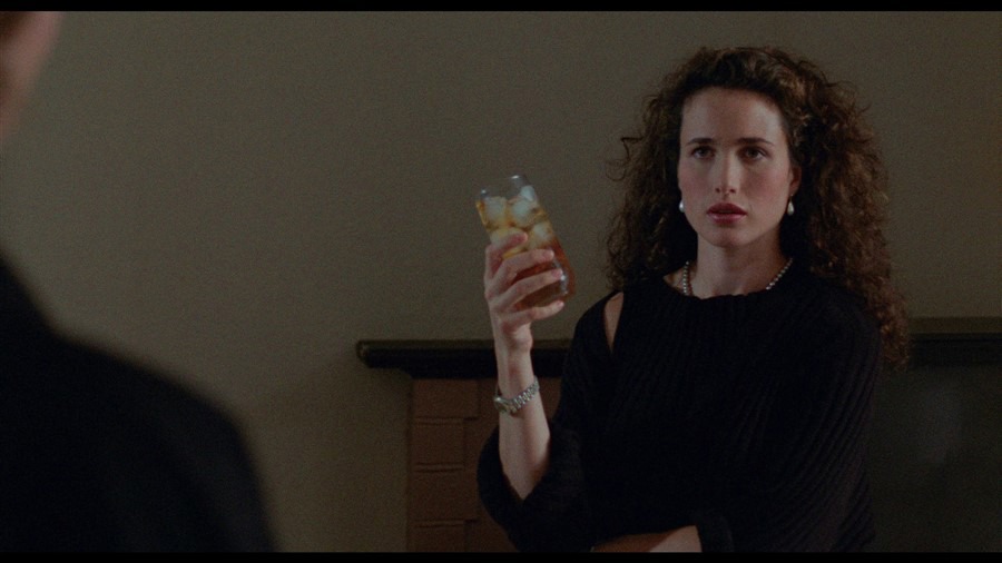 Screen capture from sex, lies, and videotape