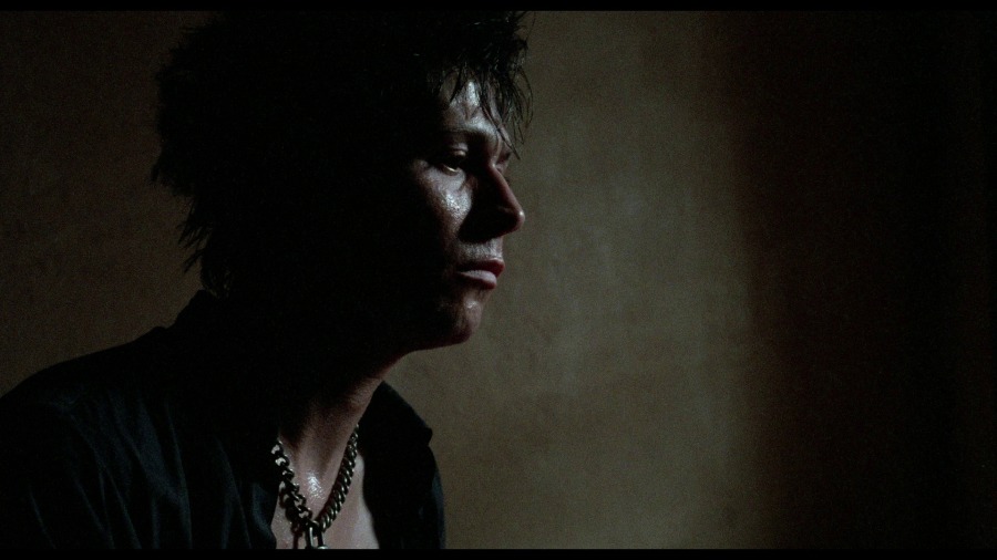 Screen capture from Sid & Nancy