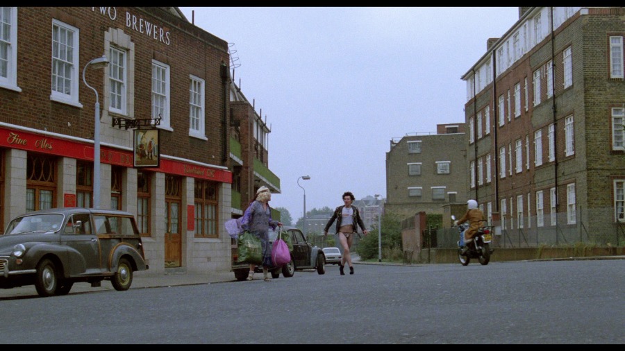 Screen capture from Sid & Nancy