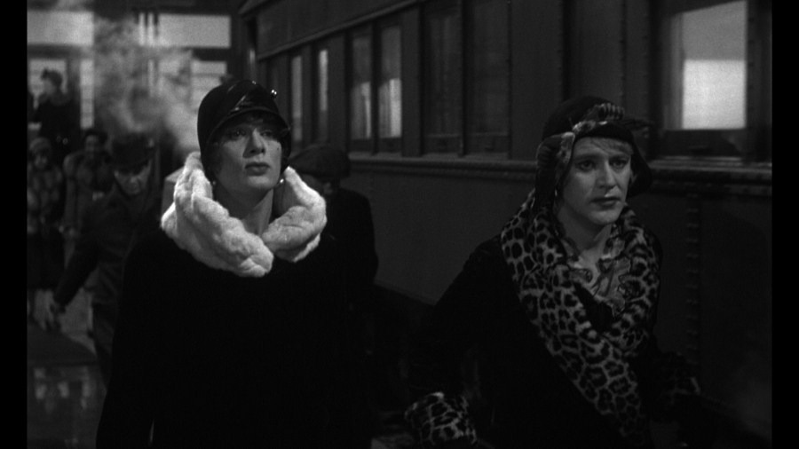 Screen capture from Some Like It Hot