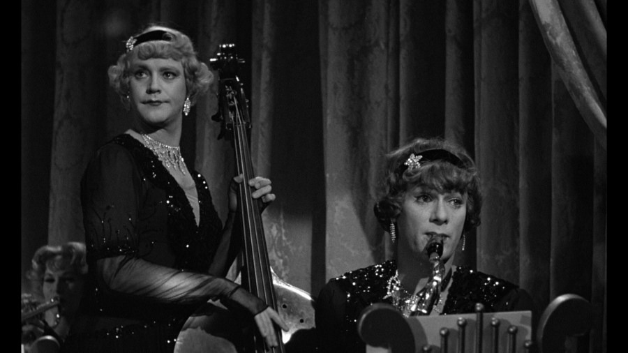 Screen capture from Some Like It Hot