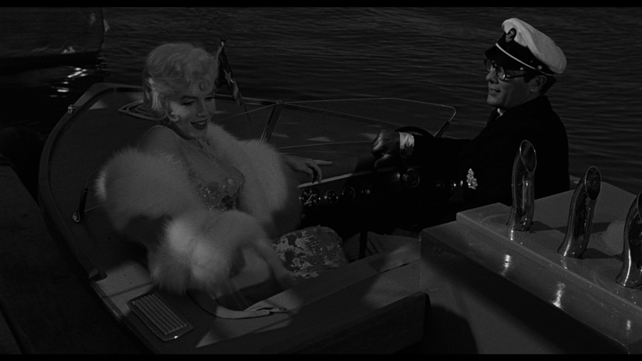 Screen capture from Some Like It Hot