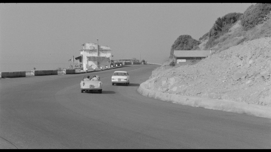 Screen capture from Il sorpasso