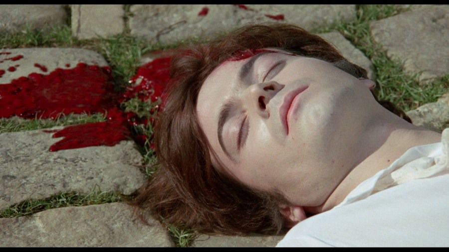 Screen capture from Spirits of the Dead