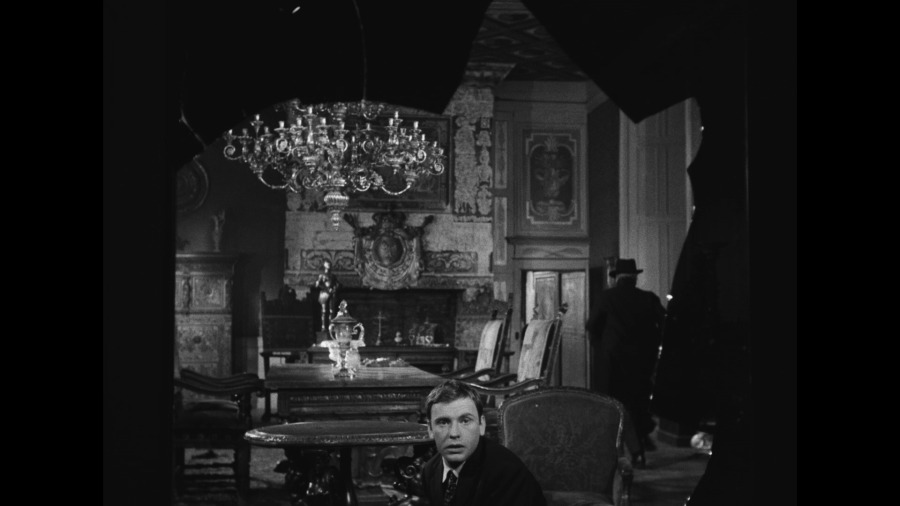 Screen capture from Spotlight on a Murderer