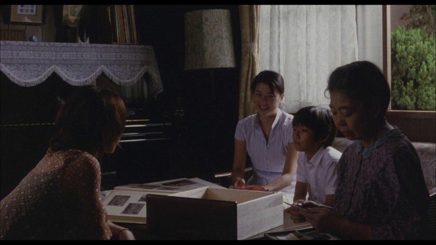 Screen capture from Still Walking