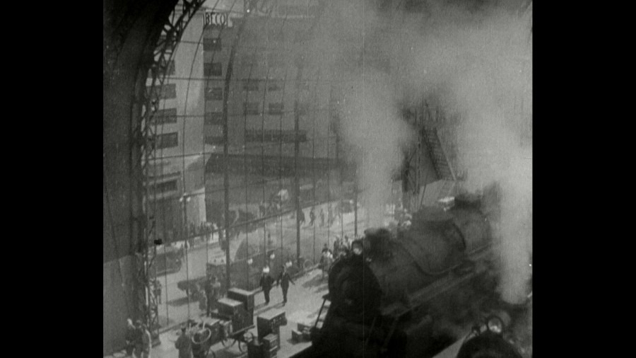 Screen capture from Sunrise