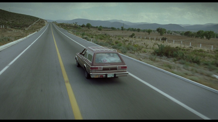 Screen capture from Y tu mamá también 