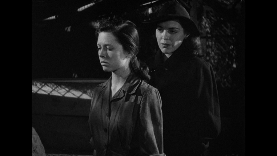 Screen capture from They Live by Night