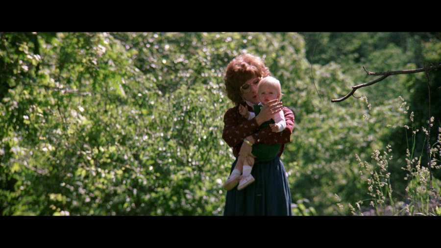 Screen capture from Tootsie