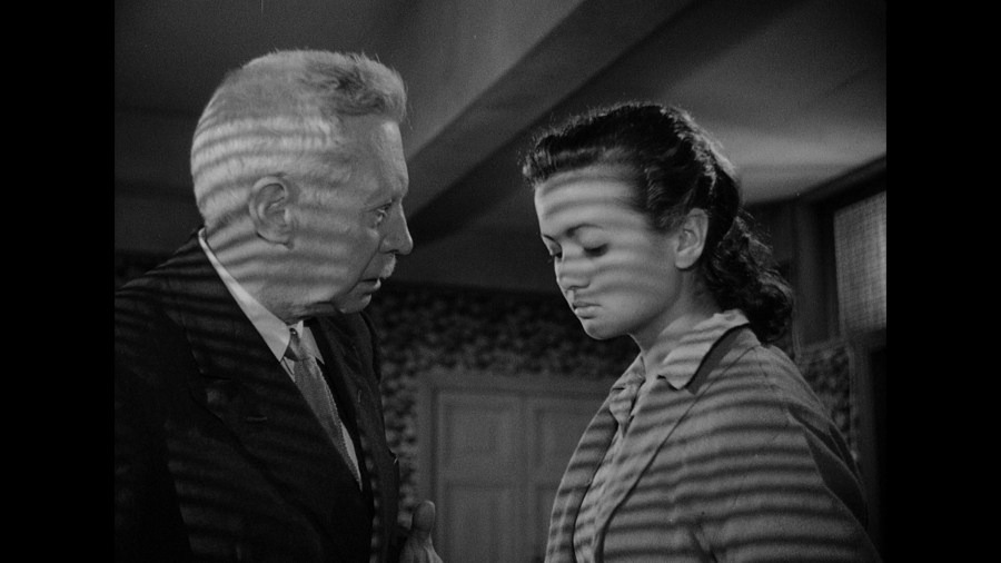Screen capture from Umberto D.