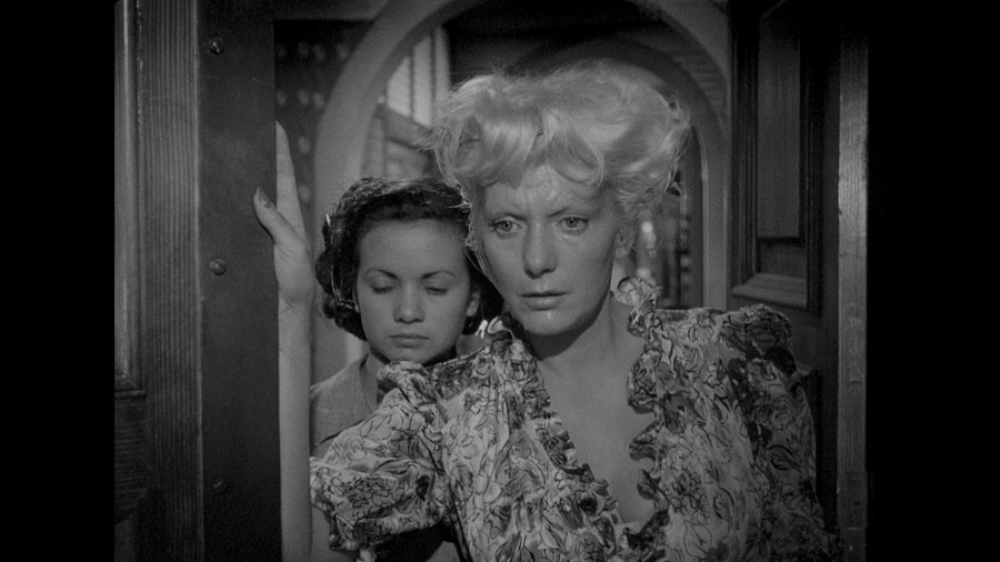 Screen capture from Umberto D.