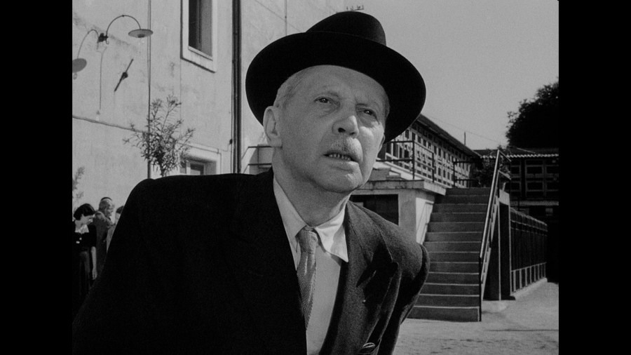 Screen capture from Umberto D.