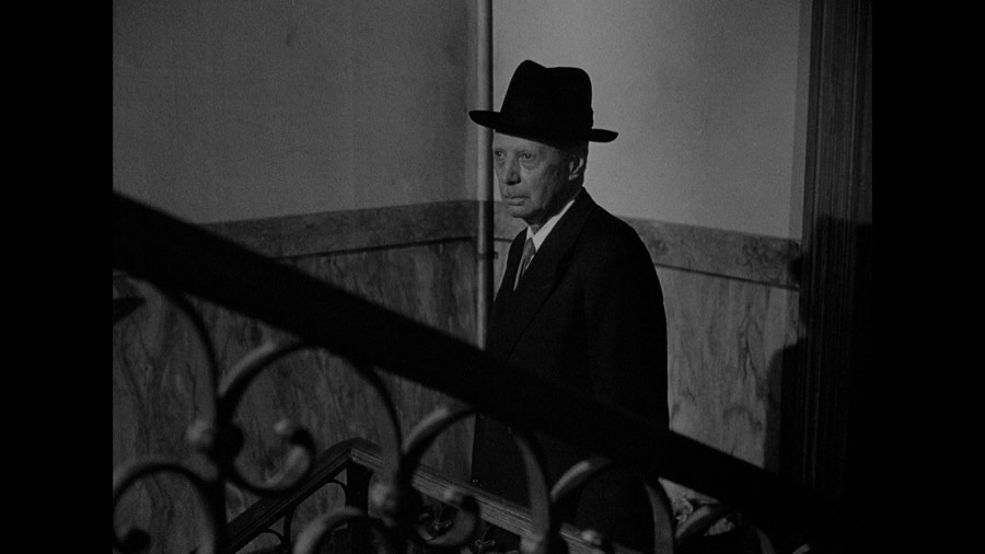 Screen capture from Umberto D.
