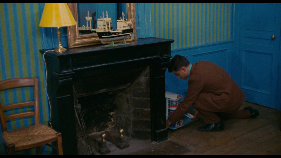 Screen capture from The Umbrellas of Cherbourg