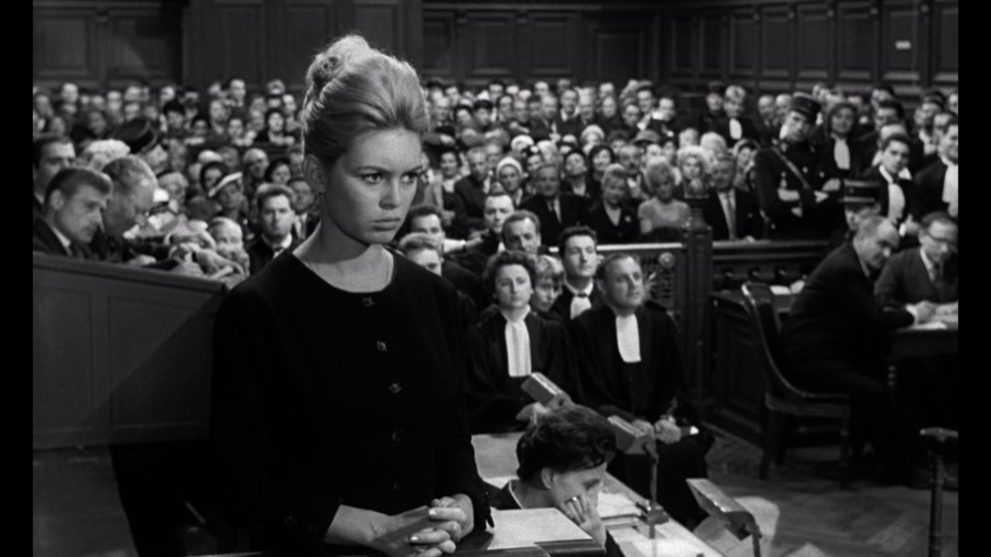 Screen capture from La vérité