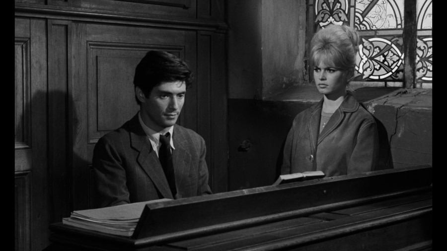 Screen capture from La vérité