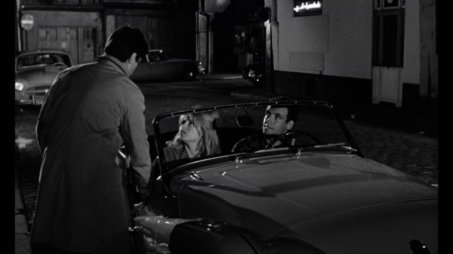 Screen capture from La vérité