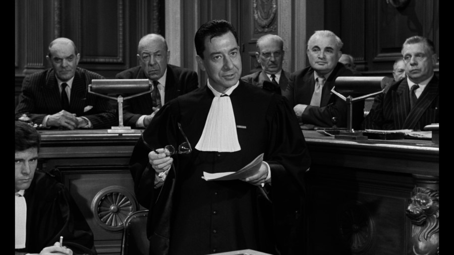 Screen capture from La vérité