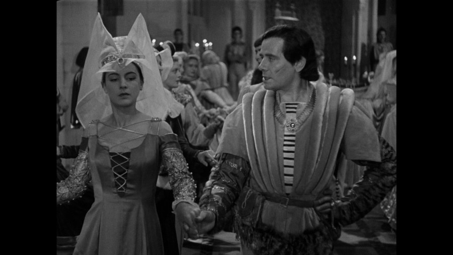 Screen capture from Les visiteurs du soir