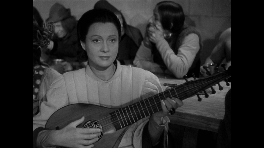 Screen capture from Les visiteurs du soir