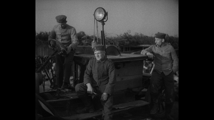 Screen capture from Westfront 1918