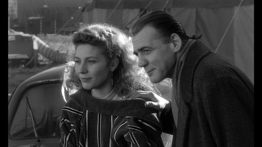 Screen capture from Wings of Desire