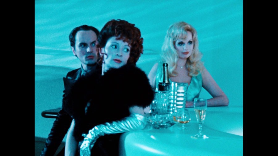 Screen capture from World on a Wire