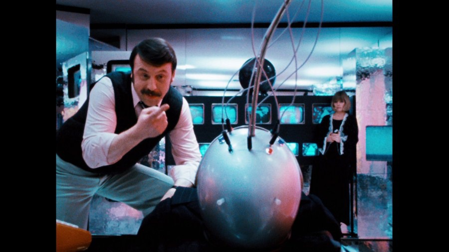 Screen capture from World on a Wire