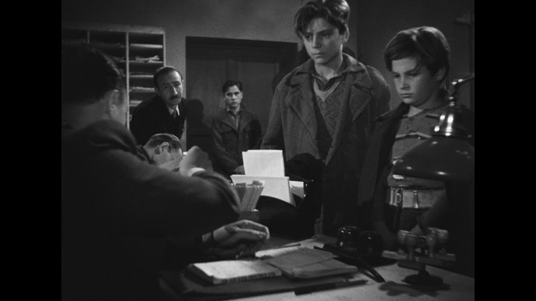 Screen capture from Shoeshine