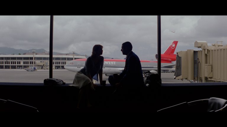 Screen capture from Punch-Drunk Love