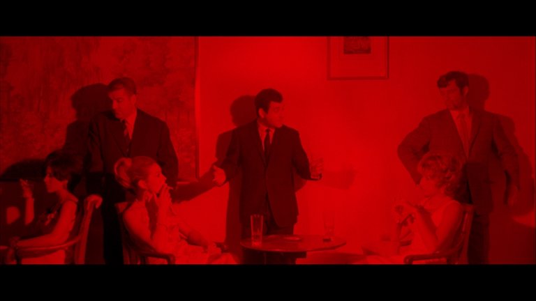 Screen capture from Pierrot le fou
