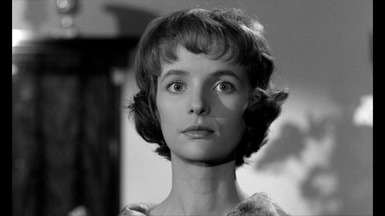 Screen capture from Eyes Without a Face