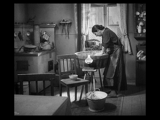 Screen capture from M
