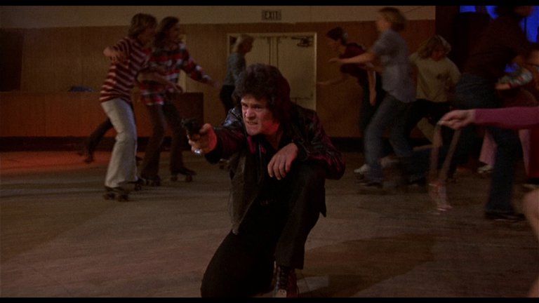 Screen capture from Switchblade Sisters