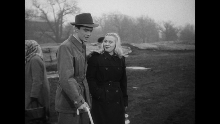Screen capture from Ingmar Bergman Volume One