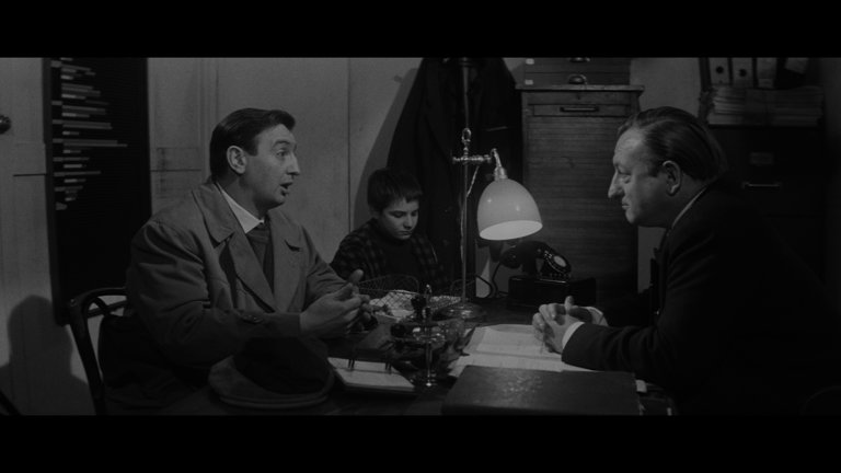 Screen capture from The 400 Blows with Antoine and Colette