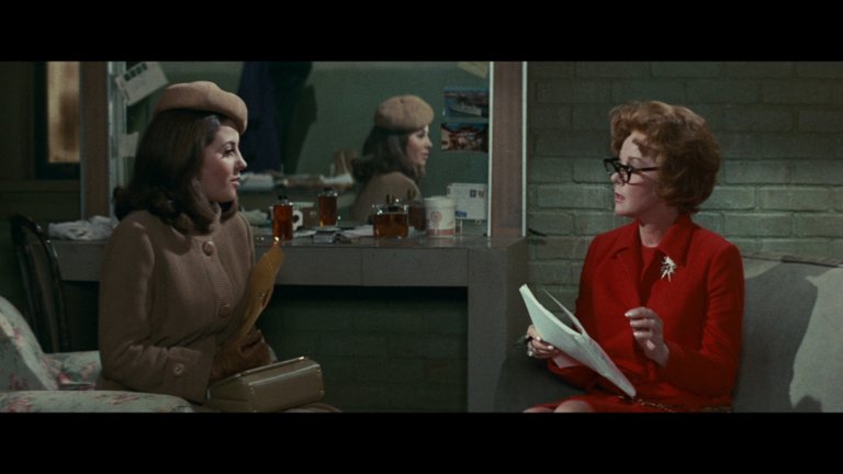 Screen capture from Valley of the Dolls
