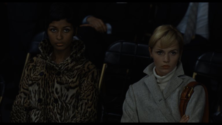 Screen capture from Le samouraï