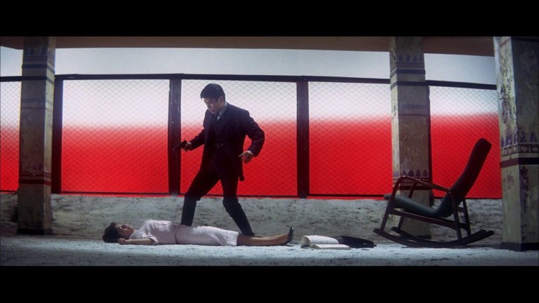 Screen capture from Tokyo Drifter