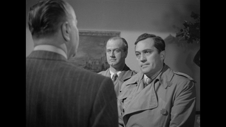Screen capture from The Asphalt Jungle