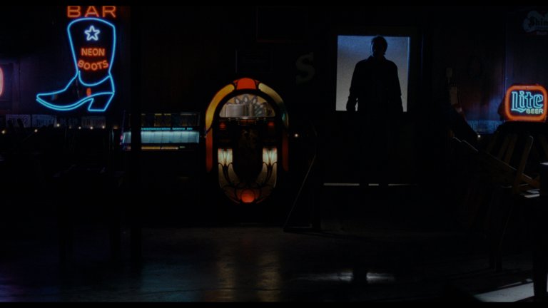 Screen capture from Blood Simple