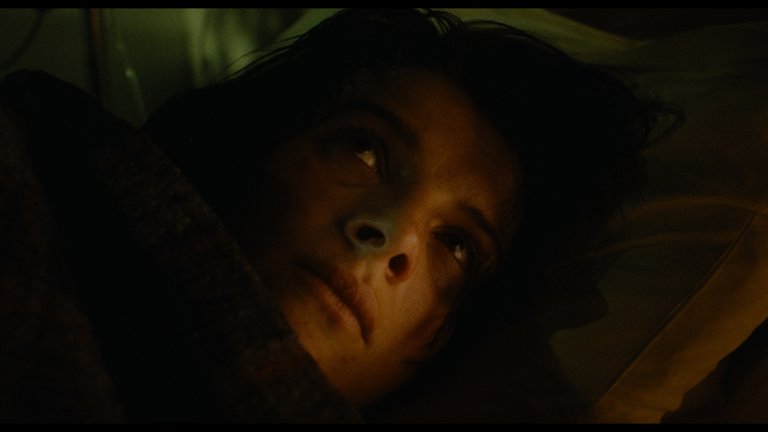 Screen capture from Three Colors: Blue